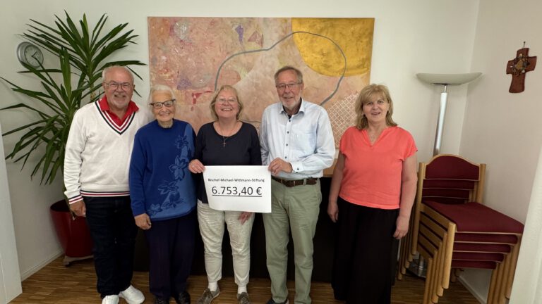 Bischof-Michael-Wittmann-Stiftung spendet den Stiftungserlös an den SkF